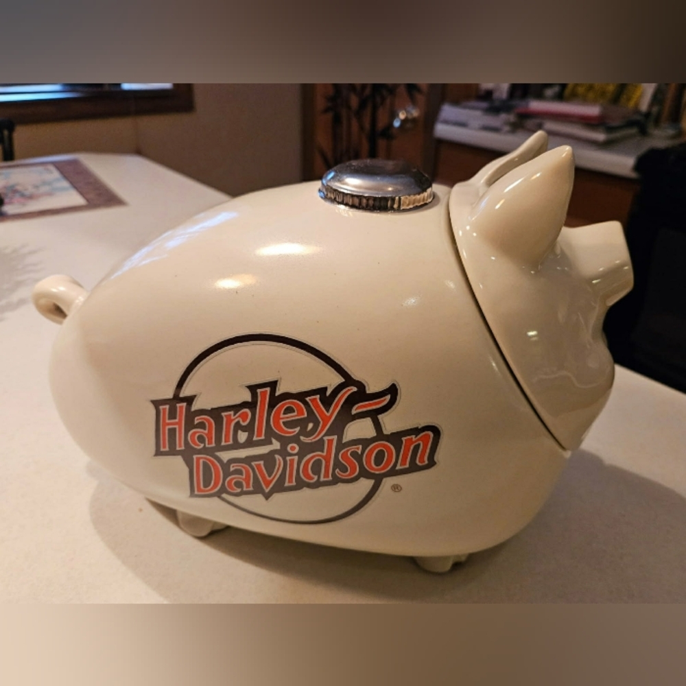Vintage RARE 1984 Harley Davidson HOG Cookie Jar. In Excellent Like New Conditio